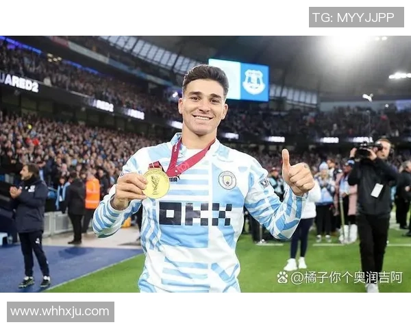 全套球星足球手办收藏系列完美呈现 足球迷必备精美模型展示