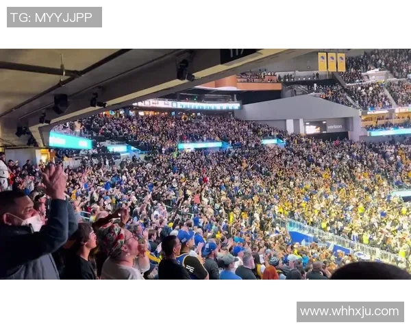 足坛巨星再创辉煌打破历史进球纪录引发全球球迷热烈欢呼 足坛巨星再创辉煌打破历史进球纪录引发全球球迷热烈欢呼